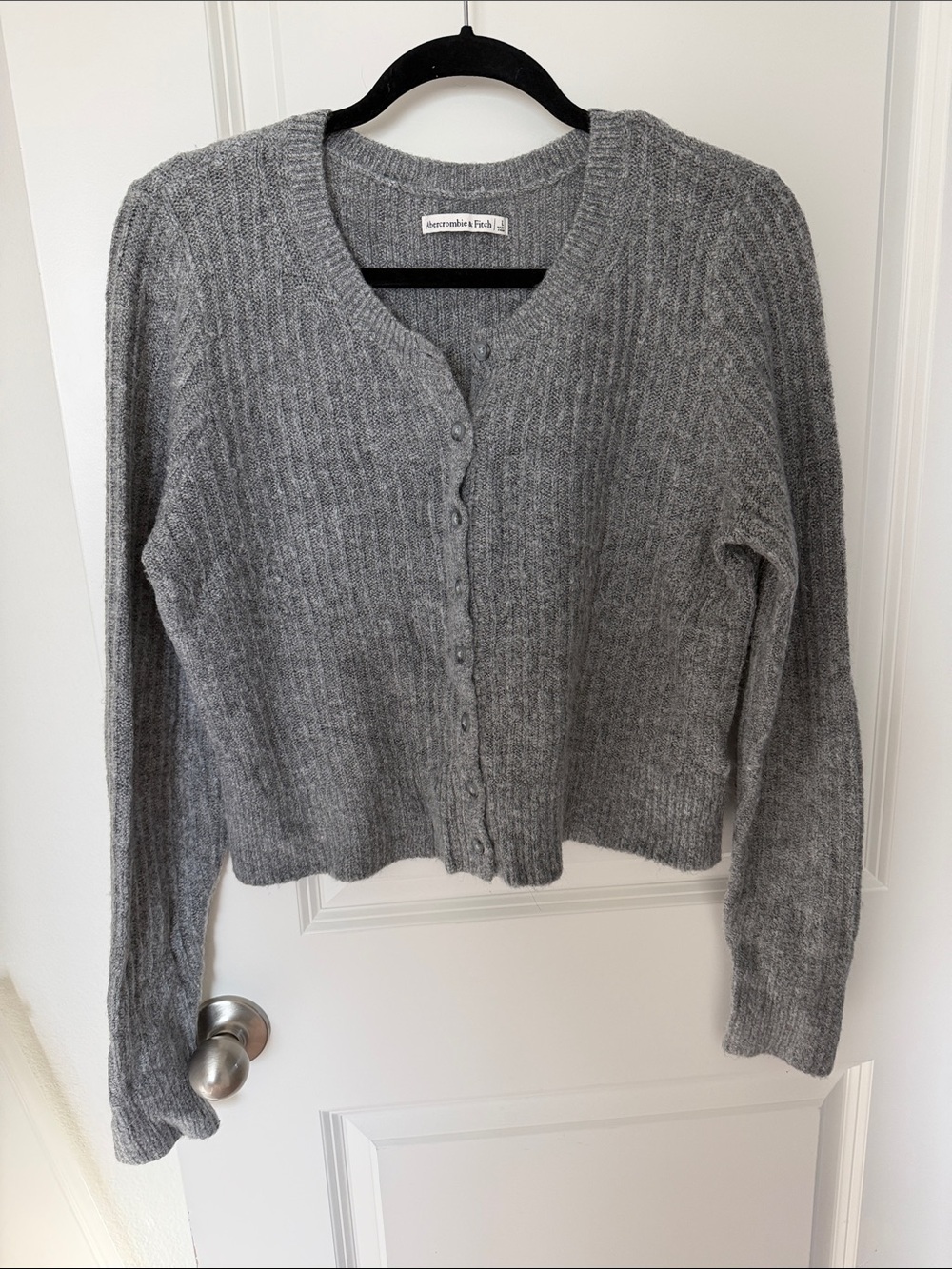 Abercrombie & Fitch Gray Ribbed V-Neck Button Cardigan